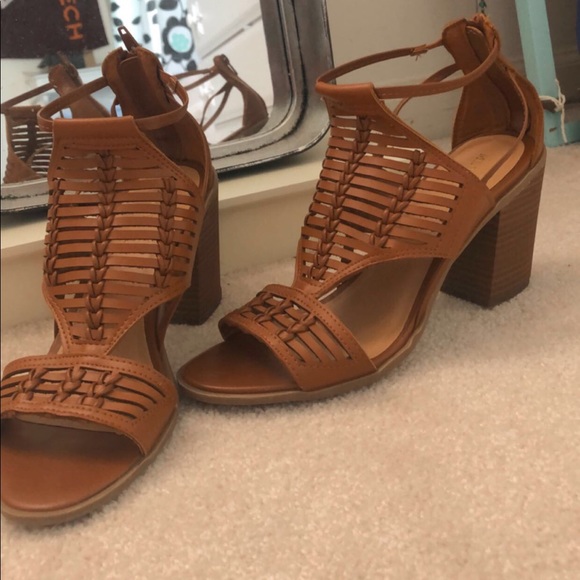 sandals - Picture 1 of 1